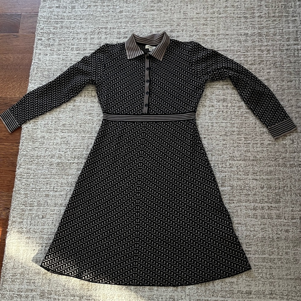 Max Studio Chic Black and Taupe Knit Long Sleeve Fall/Winter Dress MIDI